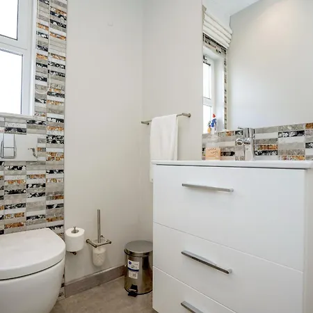 빌라 Flh Old Village Luxury With Pool 빌라모라